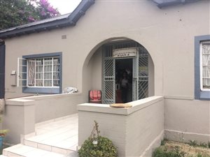 991 m² Commercial space in Dalview