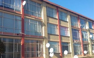 1 Bedroom Flat in Symhurst