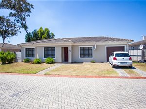 3 Bed Townhouse in Parsons Vlei