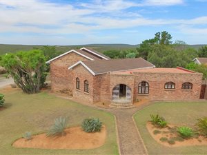 4 Bed House in Vanes Estate