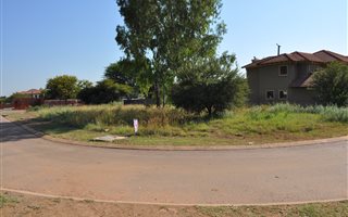 585 m² Land available in Theresa Park