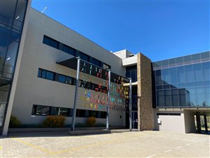 941 m² Commercial space in Melrose Estate
