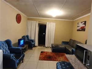 2 Bed Garden Cottage in Glen Austin