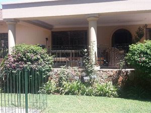 4 Bed House in Parkview