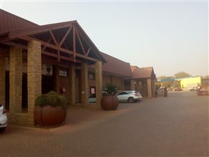 150 m² Commercial space in Ifafi