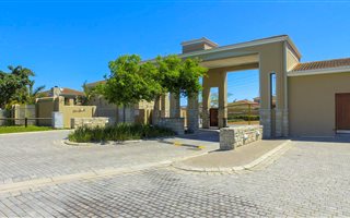 3 Bedroom Townhouse in Plattekloof