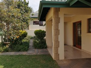 3 Bed House in Featherbrooke Estate
