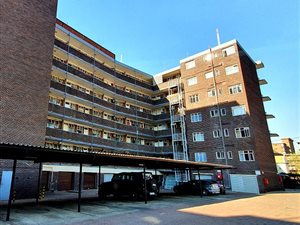 1.5 Bed Apartment in Sunnyside