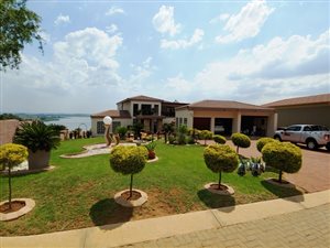 3 Bedroom House in Aqua Vista