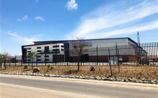 1275 m² Industrial space in Kosmosdal