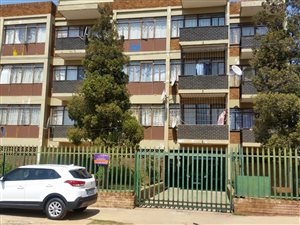 2 Bed Apartment in Bellevue