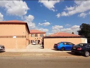 804 m² Commercial space in Eldorado Park