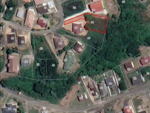 597 m² Land available in Lovu