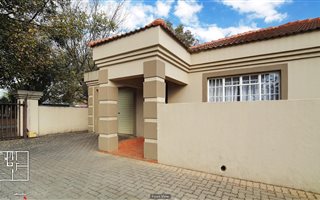 2 Bedroom Townhouse in Erasmus