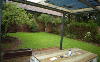 2 Bedroom Townhouse in Die Hoewes