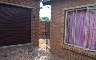 2 Bedroom Townhouse in Theresa Park
