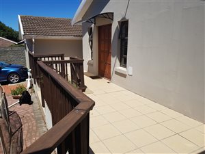 4 Bed House in Broadwood