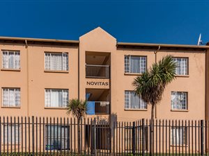 2 Bed Apartment in Krugersdorp Central