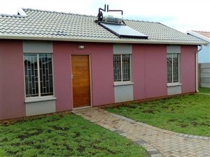 3 Bedroom House in Greenfields