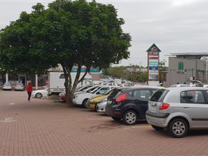 80 m² Retail Space in Hillcrest Central