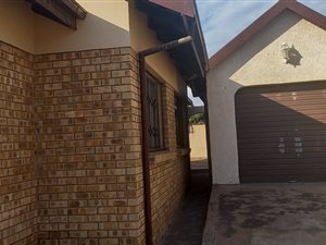 3 Bed House in Mankweng