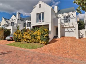 3 Bed House in Kylemore