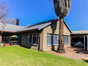 3 Bed House in Three Rivers