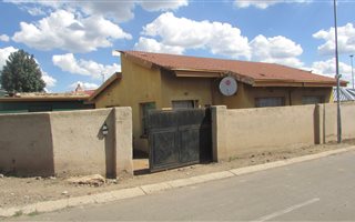 3 Bedroom House in Pimville