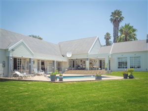 4 Bed House in Hurlingham Manor