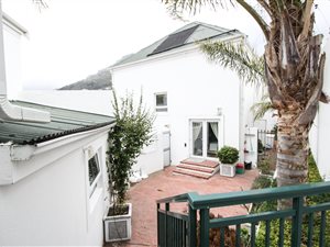 4 Bed Townhouse in Scott Estate