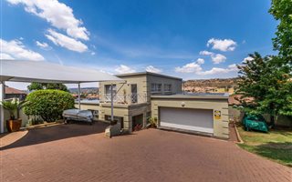 3 Bedroom House in Rangeview