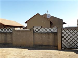 2 Bed House in Ratanda