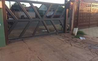 2 Bedroom House in Mahube Valley