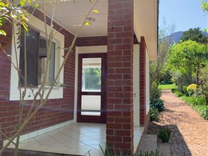 1 Bed Garden Cottage in Parel Vallei