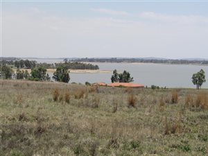 2 ha Land available in Vaalpark