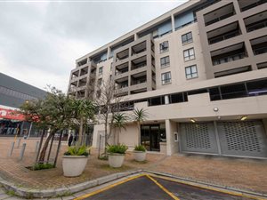 1 Bed Apartment in Claremont Upper