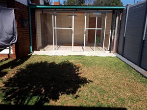 2 Bed Apartment in Oberholzer