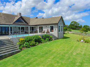 4 Bedroom House in Theescombe
