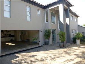 5 Bed House in Ashlea Gardens