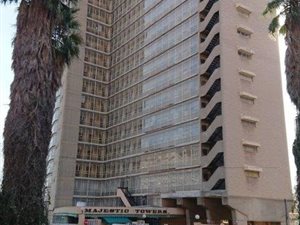 2 Bed Apartment in Parktown