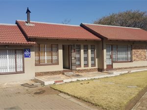 3 Bed House in Sherwood Gardens