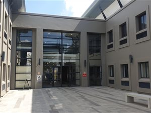 510 m² Office Space in Strubens Valley