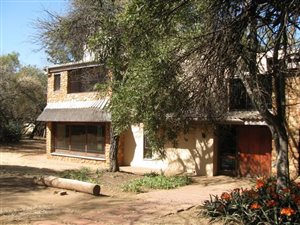 11 ha Farm in Donkerhoek