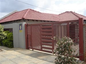 3 Bed House in Nellmapius