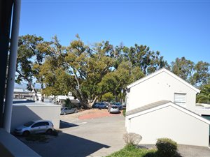 2 Bedroom Apartment in Durbanville Central