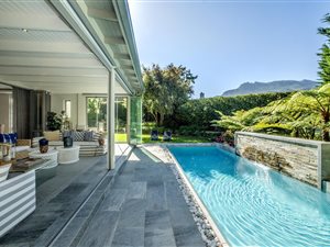 4 Bed House in Constantia Upper