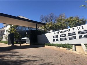 325 m² Commercial space in Hyde Park