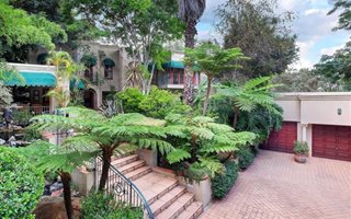 5 Bedroom House in Khyber Rock
