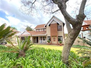 4 Bed House in Woodlands Estate