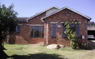3 Bedroom House in Kanyamazane